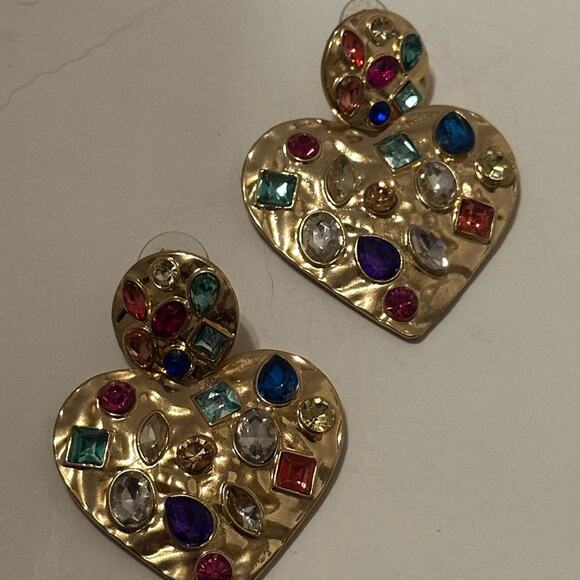 🌟🌟HOLIDAY🌟🌟READY GOLD TONE HEART EARRINGS BEDAZZLED w/FAUX COLORED STONES NEW - Picture 6 of 9